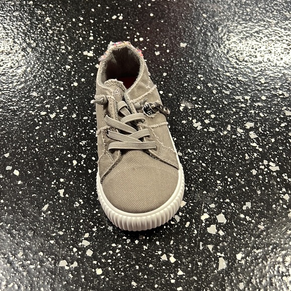 Gray Blowfish shoes! - Picture 2 of 3